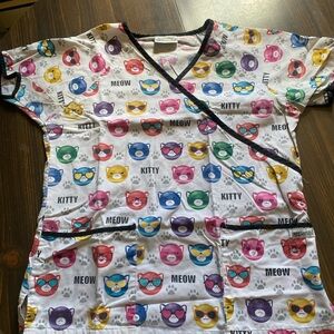 Colorful Kitty Print Scrub Top
